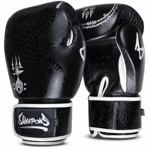 8 WEAPONS Boxerské rukavice Sak Yant Big Tiger - černé