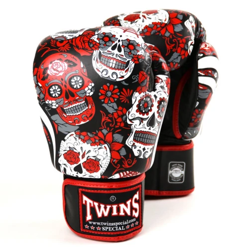 Boxerské rukavice TWINS SKULL FBGVL3-53 - červená